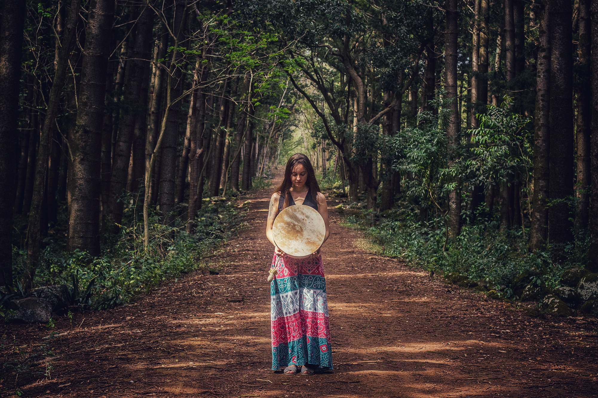 Photo Sarasvati et sa ravanne dans la forêt Daruty.